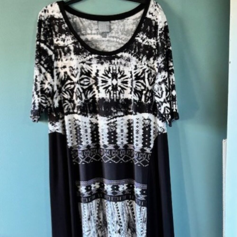 Rabbit Rabbit Rabbit Black White 2X Dress Abstract Expressive Short Sleeve